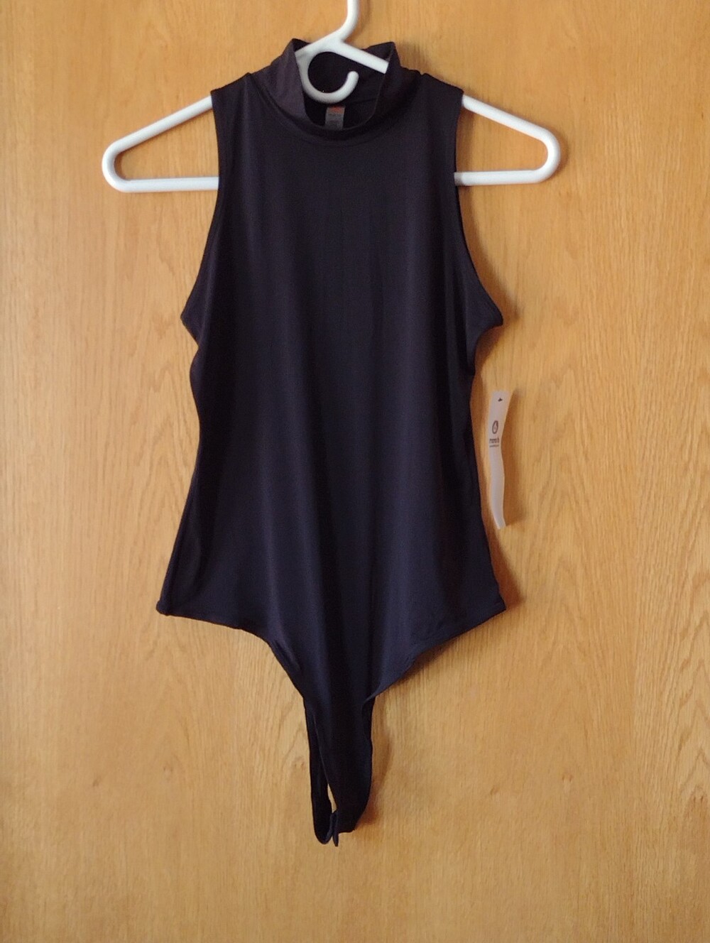 Mono B Mock Neck Silky Bodysuit Size Medium
